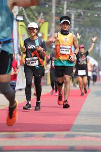 BIB: 41810, 40018
                            <button type="button" onclick="openModal(8225480)" class="btn btn-primary btn-sm float-right btn-popup" data-toggle="modal" data-target=".modal-high-quality">
                        <i class="fas fa-shopping-cart"></i> Add to Cart
                    </button>
                                            <button type="button" onclick="isThisMe(8225480, true)" class="btn btn-success btn-sm float-right btn-popup btn-isme hidden" data-toggle="tooltip" data-placement="bottom" title="นี่คือรูปของคุณใช่ไหม คลิกที่นี่เพื่อเอาเข้าอัลบั้ม">
                        <i class="fas fa-plus"></i> Add to album
                    </button>
                    <button type="button" onclick="isThisMe(8225480, false)" class="btn btn-warning btn-sm float-right btn-popup btn-isnotme hidden">
                        <i class="fas fa-ban"></i> Remove from album
                    </button>